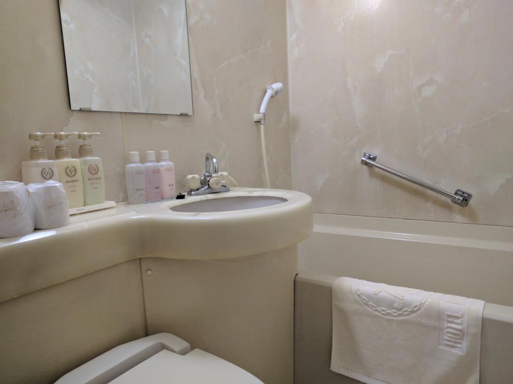 Hotel Harbour Йокосука Экстерьер фото